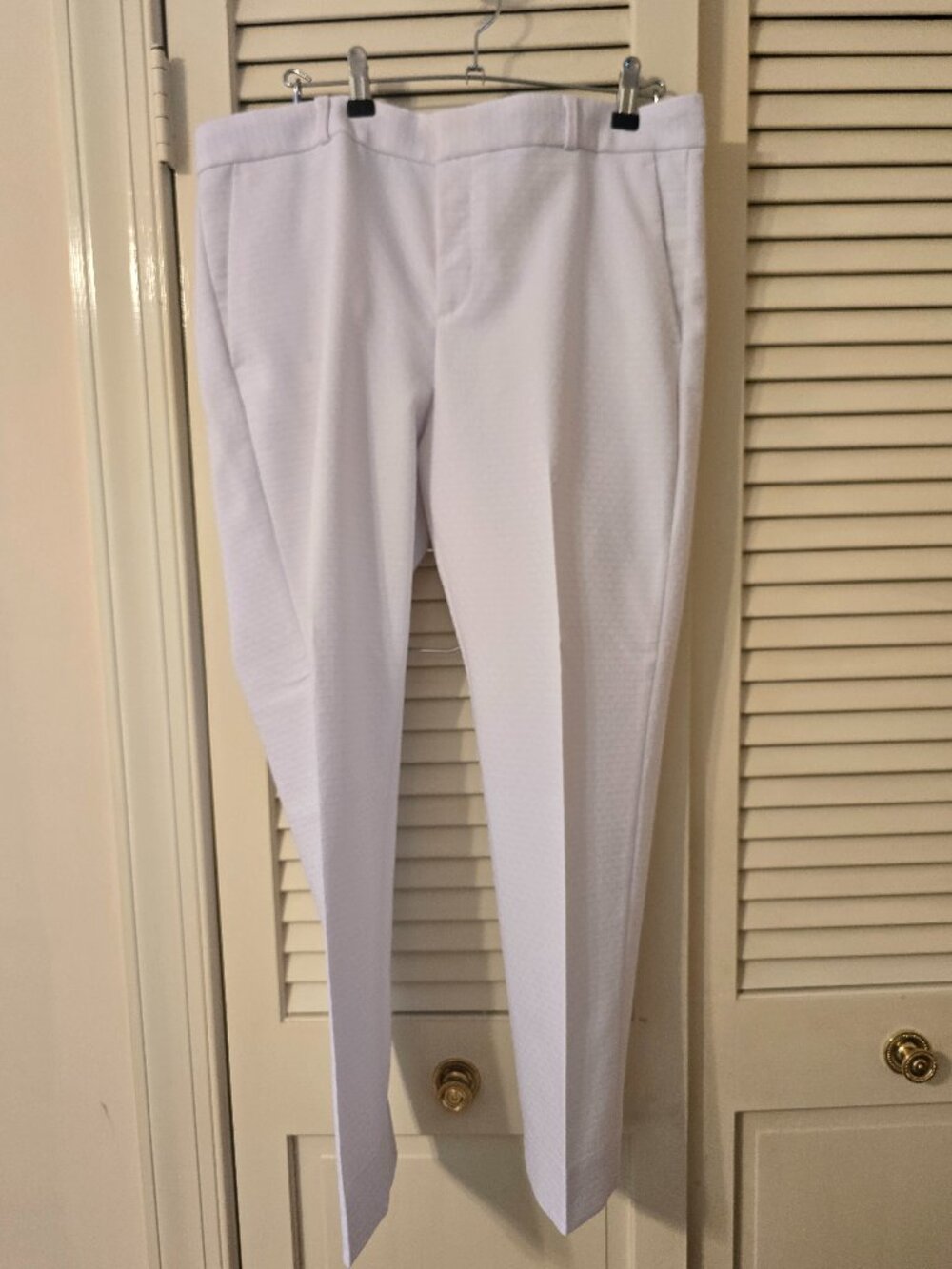 Ankle-length cigarette pant